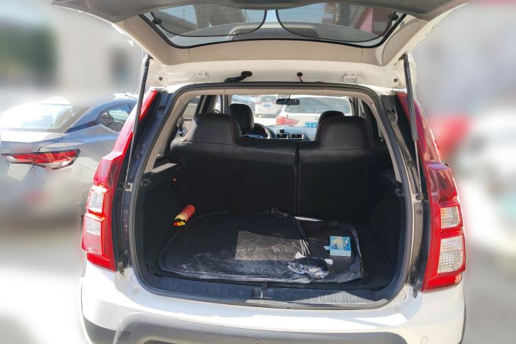 Used FORTHING Joyear X5 2013 1.6L Manual Luxury Model China IV Standard