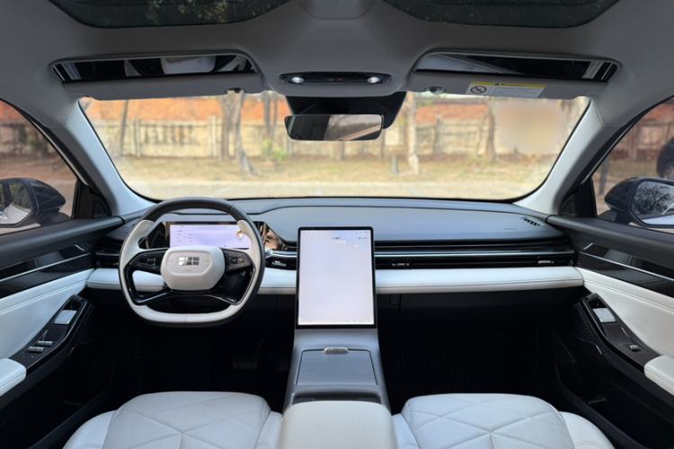 Used Geely Galaxy L6 2023 125km MAX