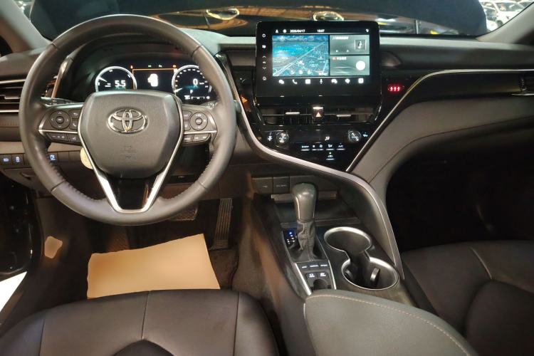 Used Toyota Camry 2021 Dual-Motor 2.5HG Luxury Edition Center Console