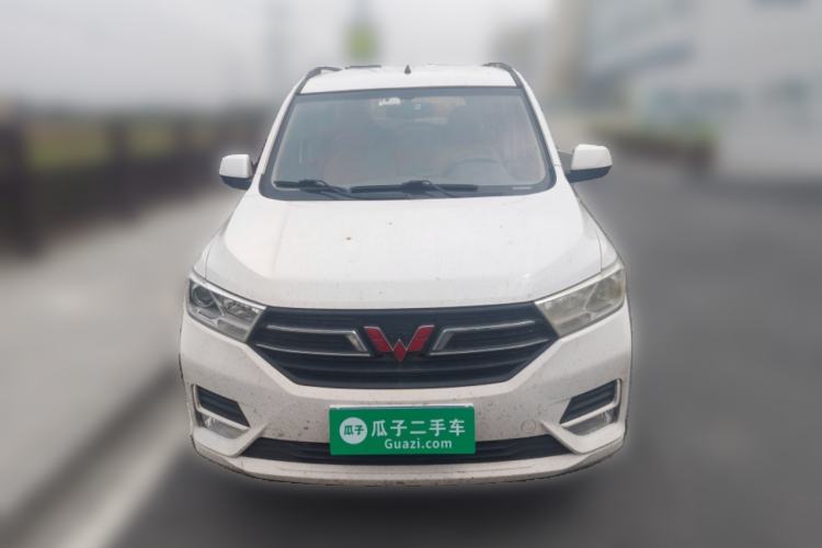 Used Wuling Hongguang 2019 1.5L S Comfort Edition China VI LAR