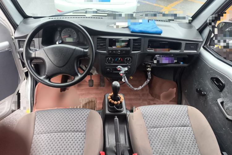 Used Wuling Zhiguang 2020 1.2L Van Utility Model China VI Emission Standard 2 Seats LSI Center Console