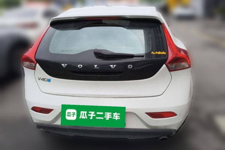 Used Volvo V40 2013 2.0T Zhiya Edition
