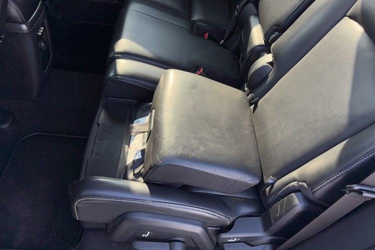 Used Dodge Journey 2015 2.0TD Four-Wheel Drive Luxury Edition Interior 2