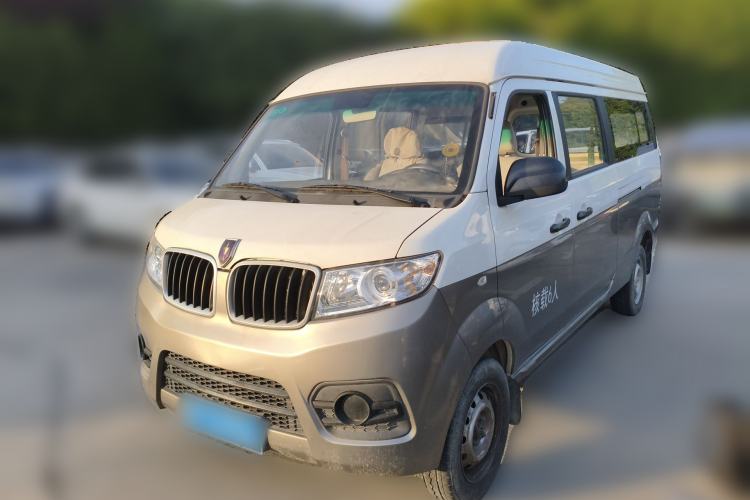 Used Jinbei New Hiace X30L 2023 1.5L Super-Enjoyment Edition Passenger Van 5/6/7-Seater Non-Air-Conditioned Version SWC15M