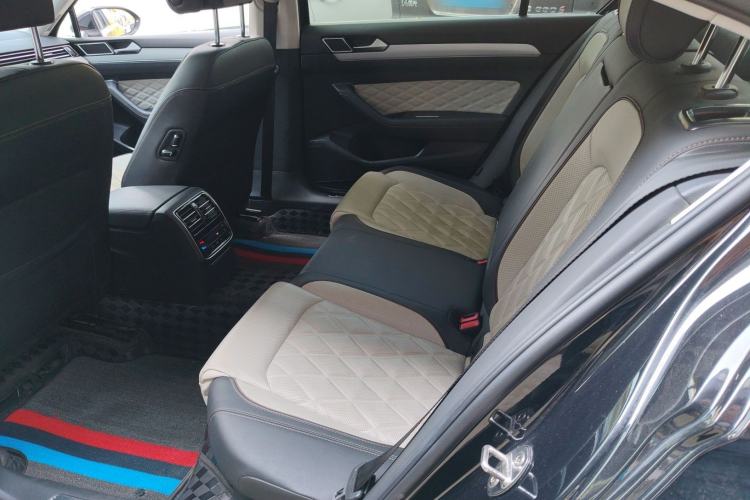 Used Volkswagen Magotan 2023 2 Million Units Commemorative Edition 330TSI DSG Luxury Version
