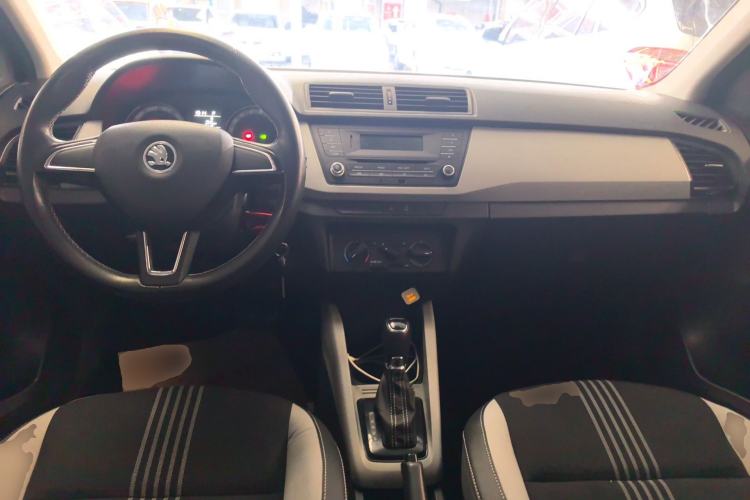 Used Skoda Fabia 2017 1.6L Automatic Chuanxing Edition
