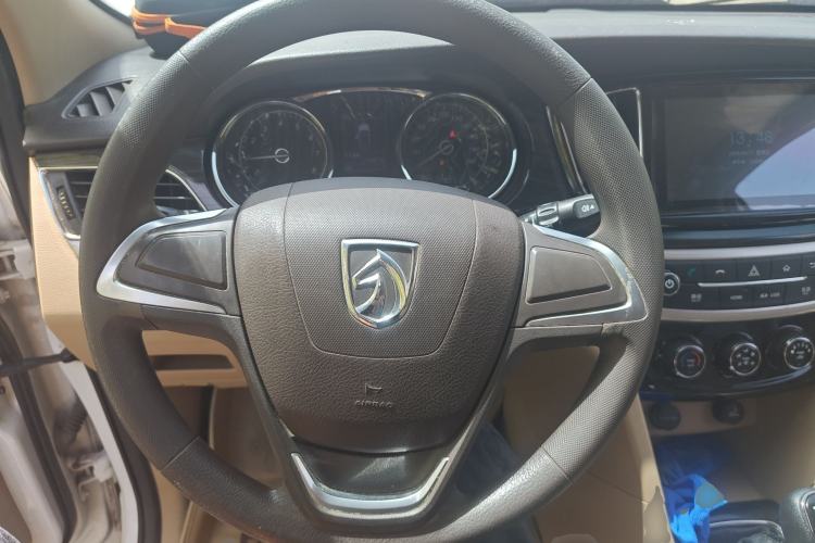 Used Baojun 730 2016 1.5L Manual Comfort Version 7 Seats China V Emission Standard Steering Wheel