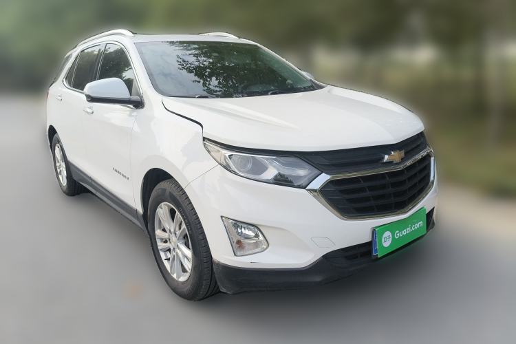 Used Chevrolet Equinox 2019 535T Automatic YuJie Edition China VI Front Right 45 Deg