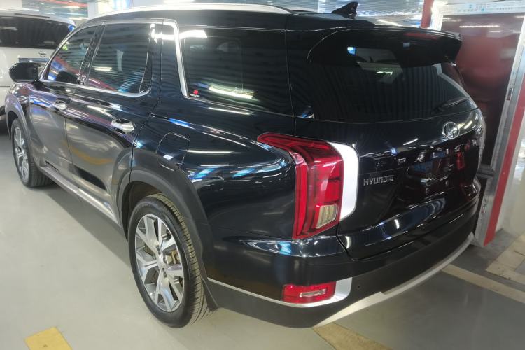 Used Hyundai Palisade 2021 3.5L Automatic 4x4 GLS
