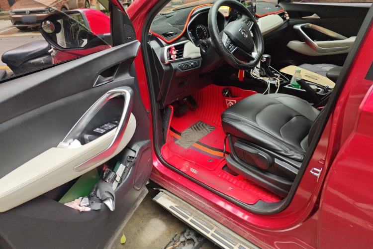 Used Baojun 530 2019 1.5T CVT Luxury Model 7 Seats China V Emission Standard