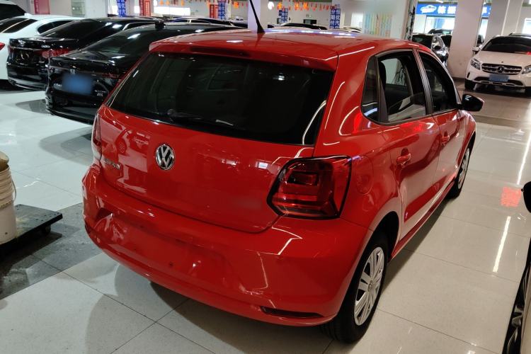 Used Volkswagen Polo 2016 1.4L Manual Fashion Model