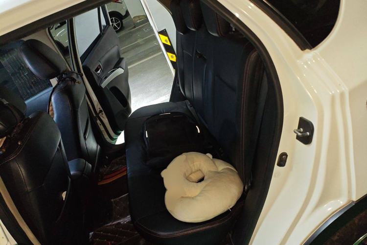 Used Suzuki S-Cross 2014 1.6L CVT Four-Wheel Drive Luxury Version Left Rear Seat