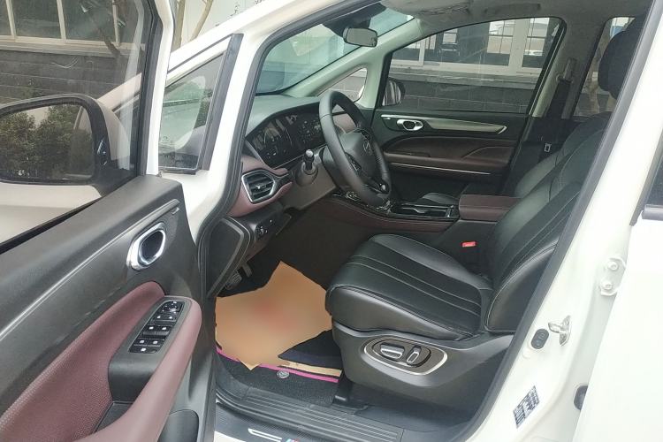 Used GAC Trumpchi M6 2023 PRO 270T DCT Luxury Edition Driver Seat