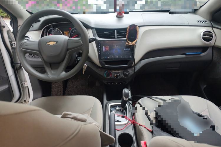 Used Chevrolet Sail 2018 Sail 3 1.3L AMT Ideal Edition Center Console