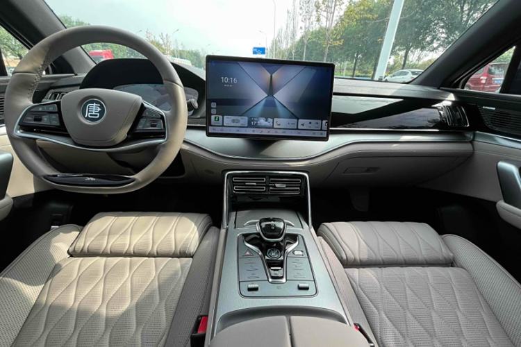 Used BYD Tang New Energy 2024 DM-i Glory Edition 112KM Flagship Model