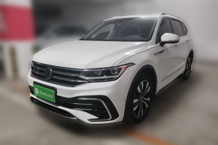 Used Volkswagen Tiguan L 2023 380TSI Automatic All-Wheel Drive R-Line Enhanced 7-Seater