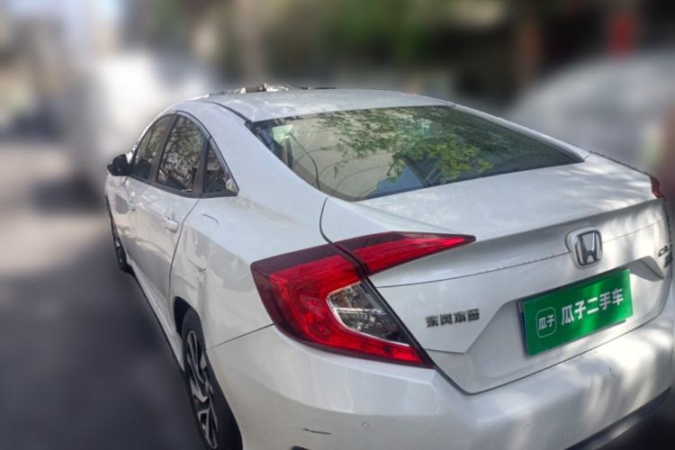 Used Honda Civic 2016 220TURBO CVT Luxury Edition Rear Left 45 Deg