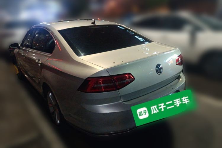 Used Volkswagen Magotan 2017 330TSI DSG Leading Model Rear Left 45 Deg