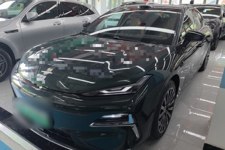 Used Geely Galaxy 8 2025 130km EM-P Starship Edition