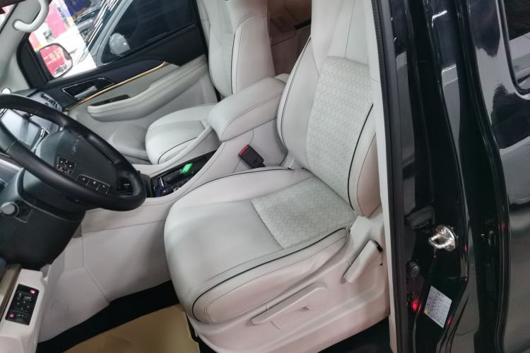 Used FORTHING M7 2022 Lingjue Model 2.0T Automatic Executive Edition
