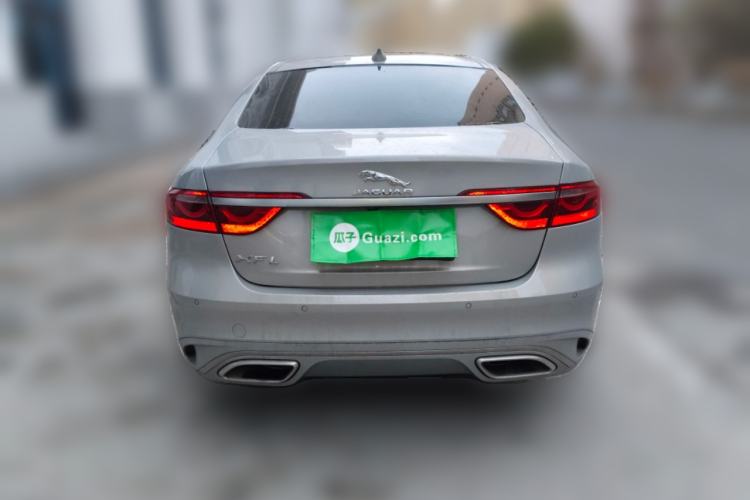 Used Jaguar XFL 2025 Model—2.0T P250, Two-Wheel Drive, Premium Luxury Edition Rear