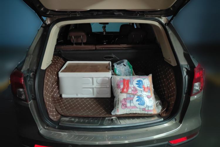 Used Buick Envision 2016 20T Two-Wheel-Drive Elite Model Trunk