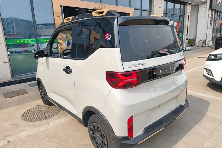 Used Wuling Hongguang MINIEV 2022 GAMEBOY 200km Gaming Edition with Lithium Iron Phosphate