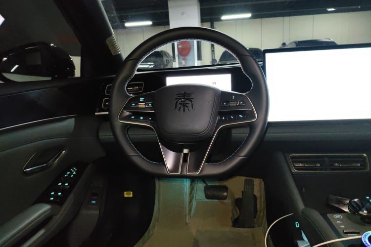 Used BYD Qin L 2024 DM-i 120KM Leading Model Steering Wheel