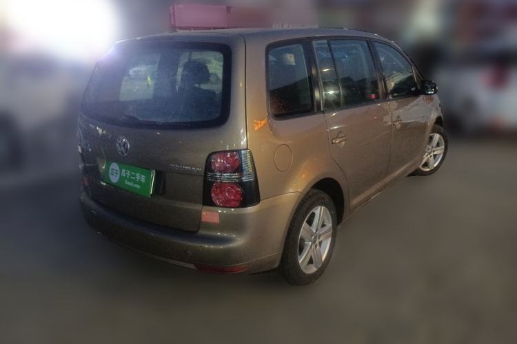 Used Volkswagen Touran 2013 1.4T Manual Fashion Edition 5 Seats Rear Right 45 Deg