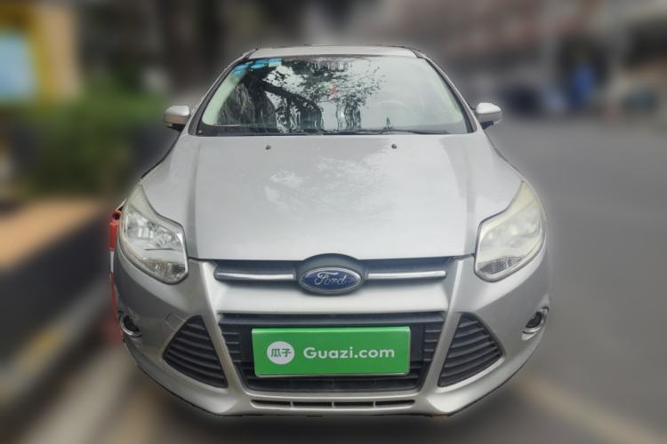 Used Ford Focus 2012 Sedan 1.6L Automatic Fashion Edition
