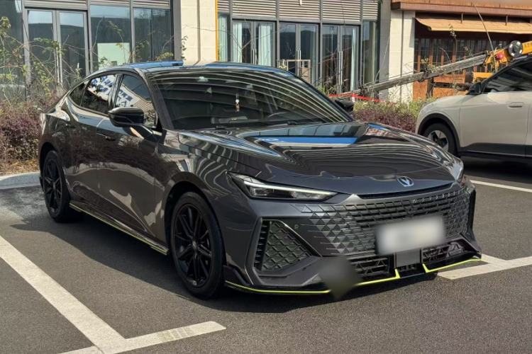 Used Changan UNI-V 2022 2.0T Leading-Speed Edition
