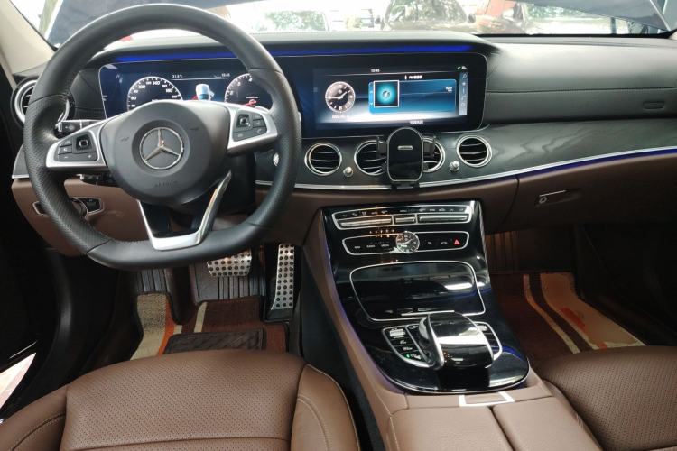 Used Mercedes-Benz E-Class 2016 E 300 L Sporty and Stylish Model Center Console