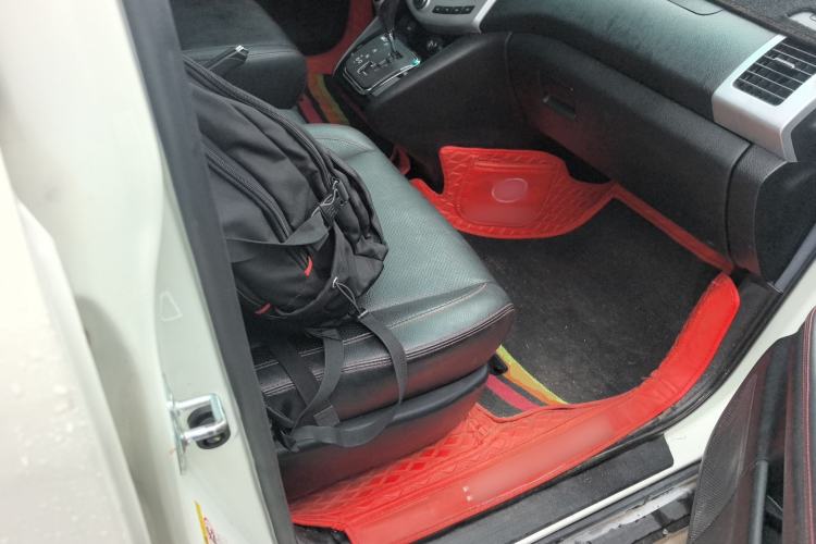 Used BYD S6 2014 2.4L Automatic Prestige 5-Seater
