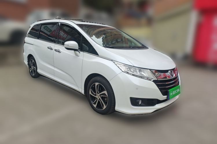 Used Honda Odyssey 2015 2.4L Supreme Edition Front Right 45 Deg