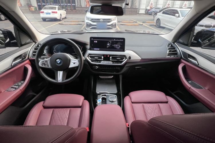 Used BMW iX3 2024 Leading Type Interior 10