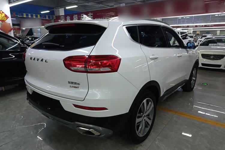 Used Haval H6 2017 Red Label 2.0T Automatic Two-Wheel Drive ZhiShang Model