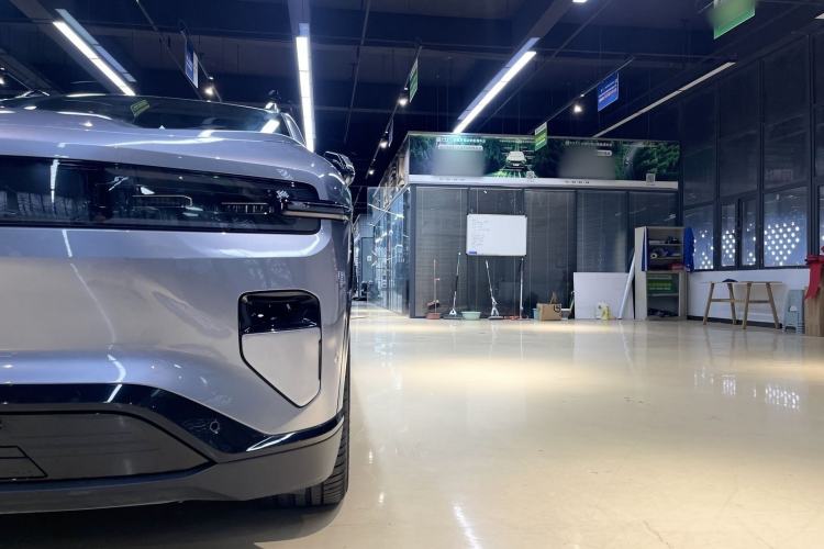 Used CHANGAN NEVO E07 2026 Model Pure Electric Four-Wheel Drive 90kWh Dacheng Edition
