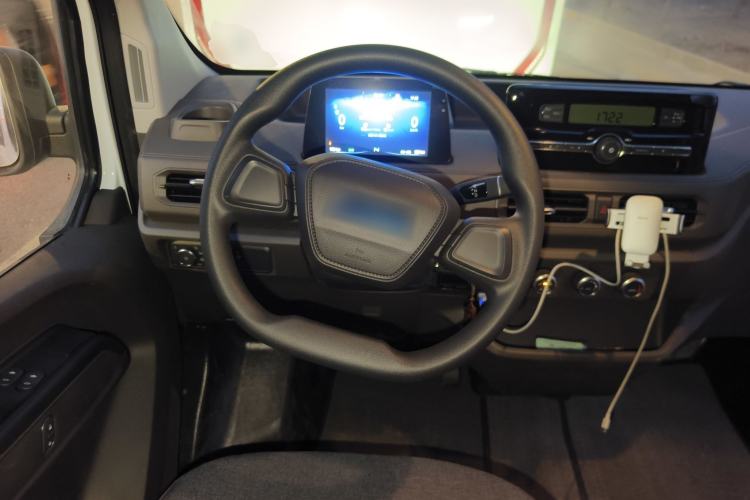 Used JMC E Fushun 2025 Model, Open Window Version, 77 kWh, Mid-axle, Mid-roof
