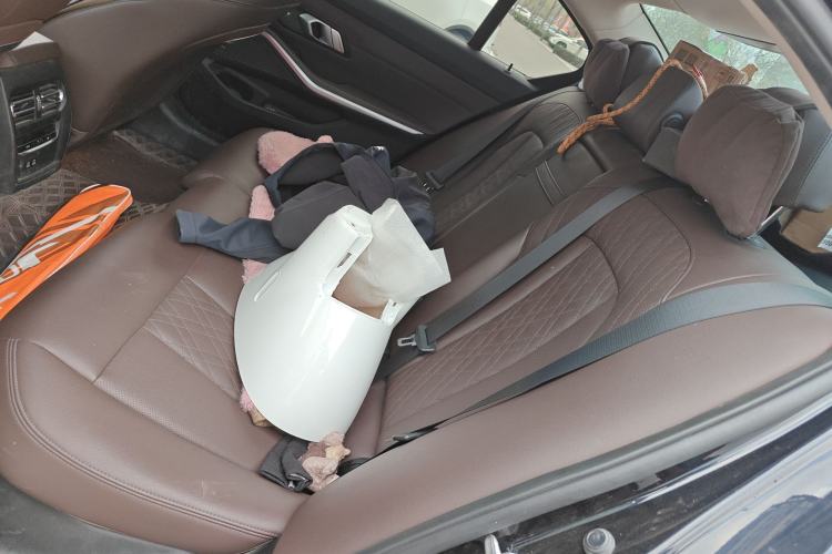 Used BMW i3 2023 eDrive 40 L Midnight Edition
