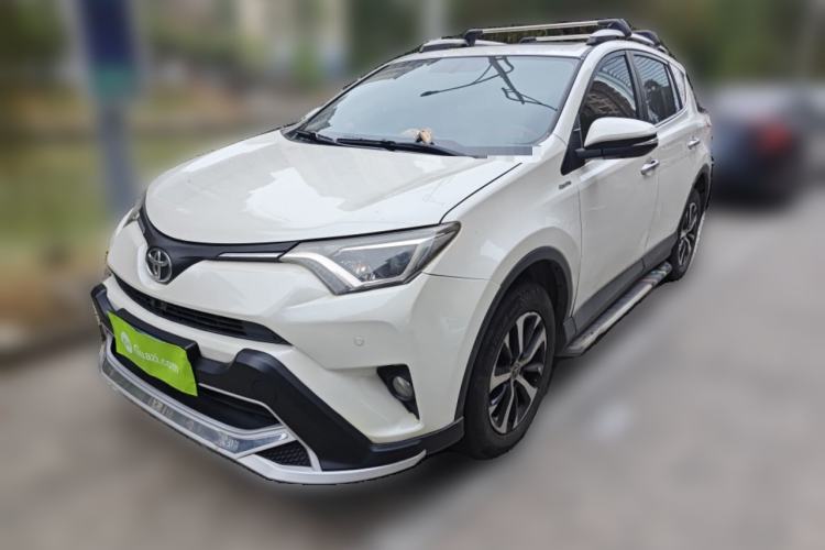 Used Toyota RAV4 2016 2.0L CVT Two-Wheel Drive Fashion Edition China V Standard