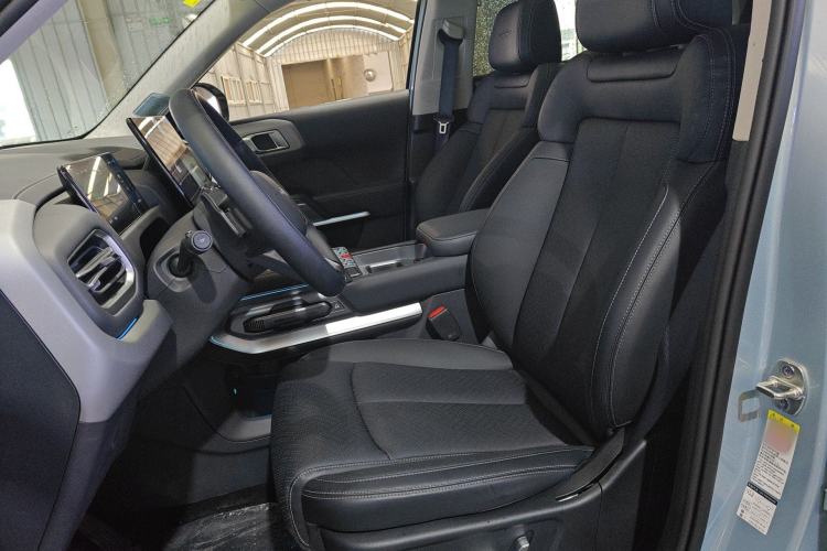 Used Formula Leopard Titanium 3 2025 501 km Range Rear-Wheel Drive Intelligent Driving Max Edition Left Front Seat