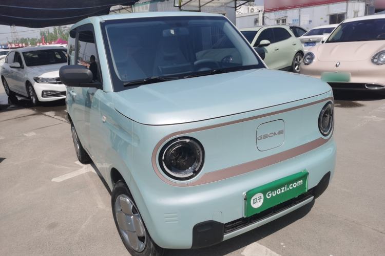 Used Geely Galaxy Panda 2023 Panda Mini 200km Endurance Bear Front Right 45 Deg