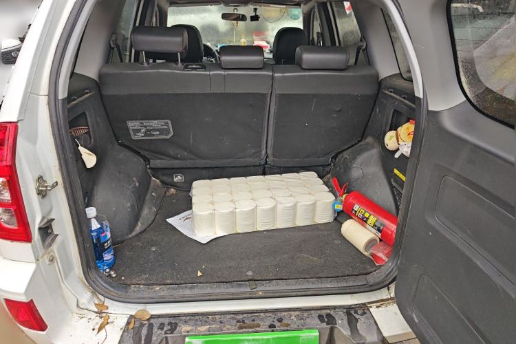 Used Chery Tiggo 3 2016 1.6L Manual ZhiShang Edition Trunk