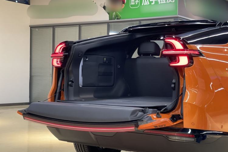 Used CHANGAN NEVO E07 2025 All-Electric Two-Wheel Drive 90 kWh Pro Smart Version
