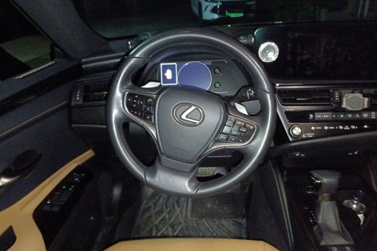 Used Lexus ES 2023 200 Excellence Edition Steering Wheel