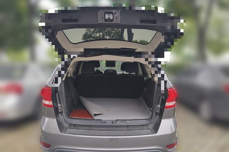 Used Dodge Journey 2013 2.4L Two-Wheel Drive Luxury Version