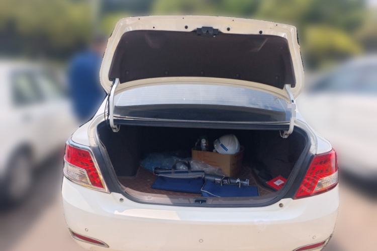 Used Zotye Z300 2014 1.5L Urban Edition Manual Luxury Model Trunk