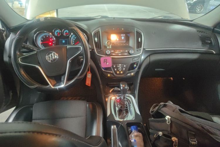 Used Buick Regal 2015 1.6T Leading Technology Model Center Console