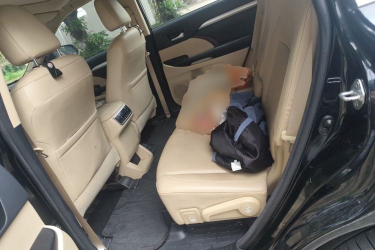 Used Toyota Highlander 2017 2.0T Four-Wheel Drive Luxury Edition 7 Seats