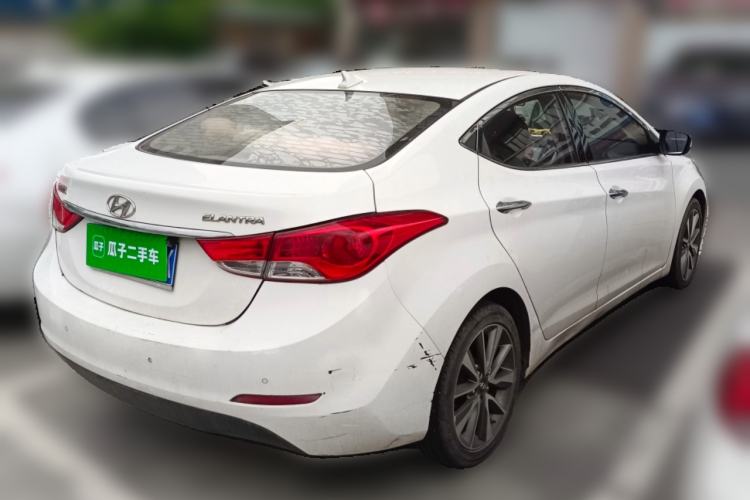 Used Hyundai Elantra (5th Generation / Langdong) 2015 1.6L Automatic Leading Model Rear Right 45 Deg